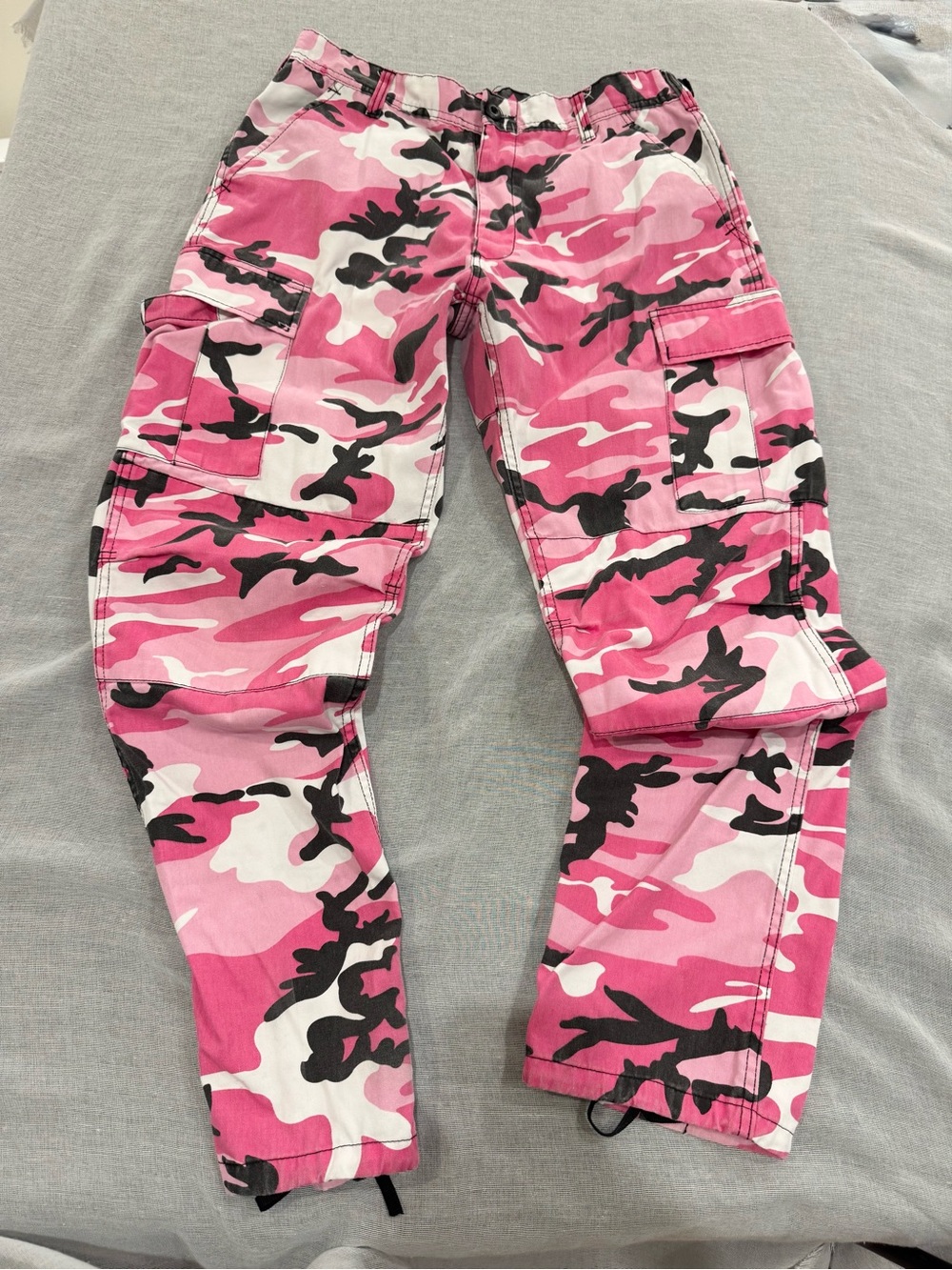 ROTHCO Pink and Black Patterned Camouflage Pants Sz. M Cargo Gorpcore